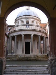 What is one major contributing feature to the Tempietto? (below)